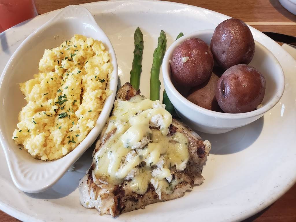 Baytenders | restaurant | 4400 4th St N, St. Petersburg, FL 33703, USA | 7272026788 OR +1 727-202-6788