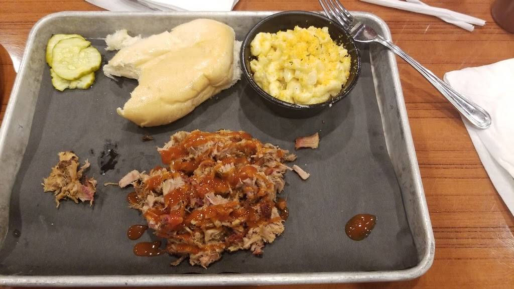 Johnsons BBQ | restaurant | 200-298 S Alexander St, Plant City, FL 33563, USA | 8137590009 OR +1 813-759-0009