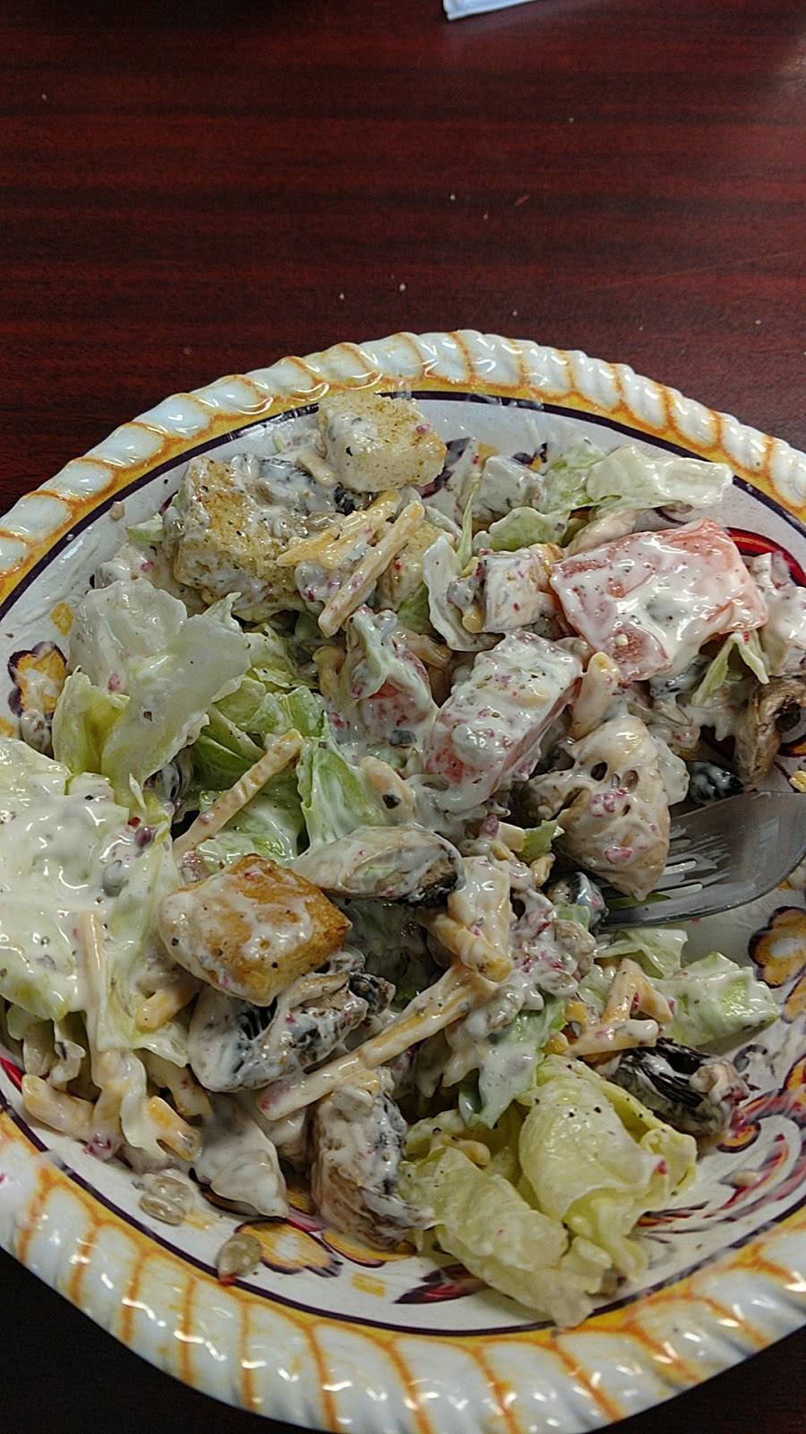 Debs Pizza & Pasta House | restaurant | 950 S Main St, Poplarville, MS 39470, USA | 6017952277 OR +1 601-795-2277