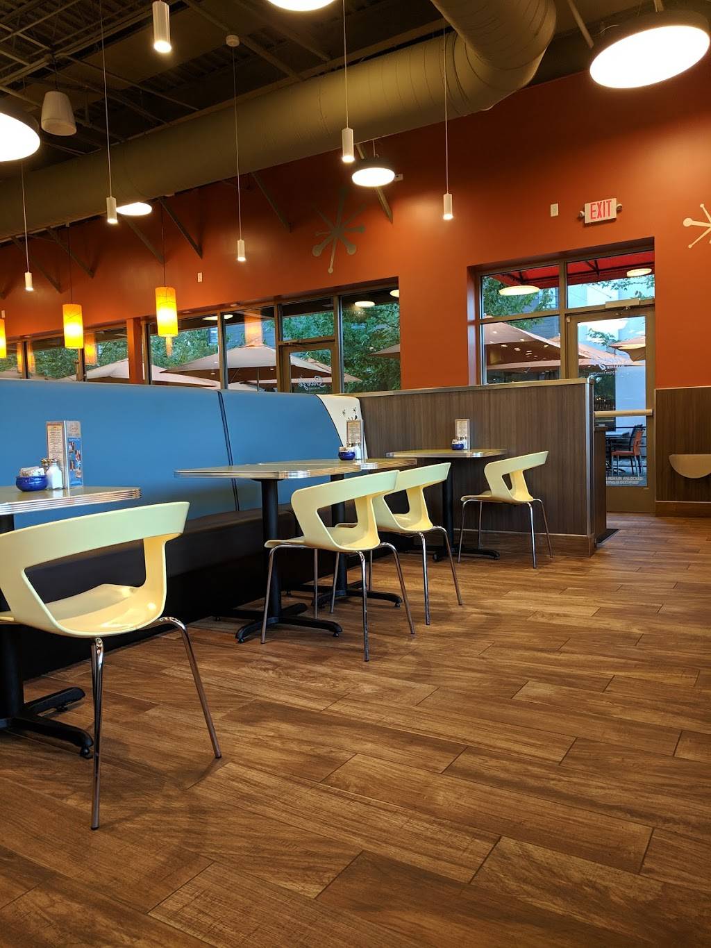 Snooze an AM Eatery | restaurant | 2415 Research Forest Dr, The Woodlands, TX 77381, USA | 3462986450 OR +1 346-298-6450