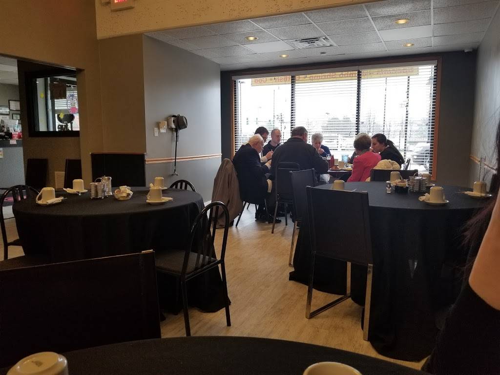 Sisters On Main | restaurant | 307 S Main St, Rockford, IL 61101, USA | 8157088670 OR +1 815-708-8670