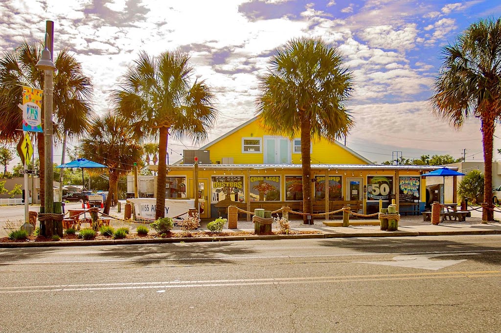 Hunts Oyster Bar & Seafood Restaurant | restaurant | 1150 Beck Ave, Panama City, FL 32401, USA | 8507639645 OR +1 850-763-9645