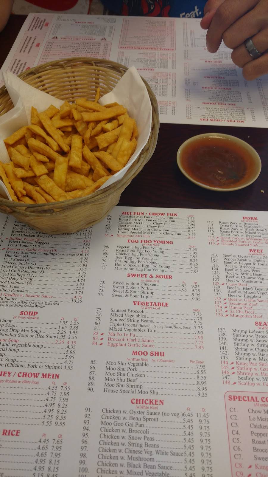 Gold Garden | restaurant | 23203 Columbus Rd, Columbus, NJ 08022, USA | 6092988880 OR +1 609-298-8880