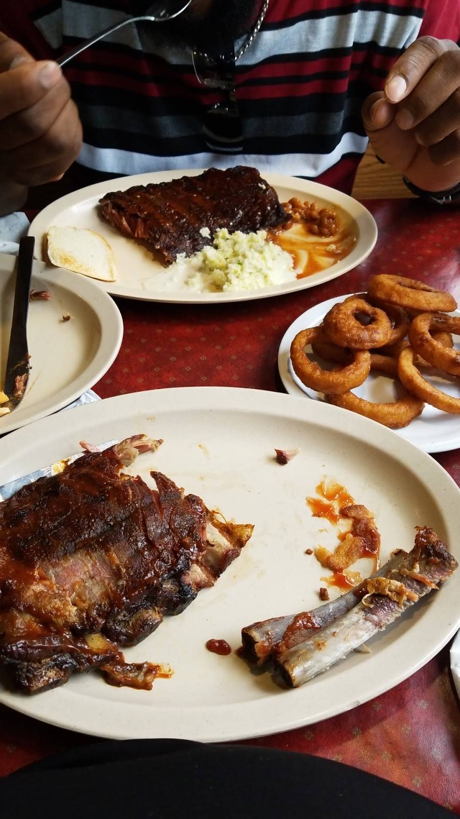Brads Bar B Q | restaurant | 2845 Bartlett Rd, Memphis, TN 38134, USA | 9013736326 OR +1 901-373-6326