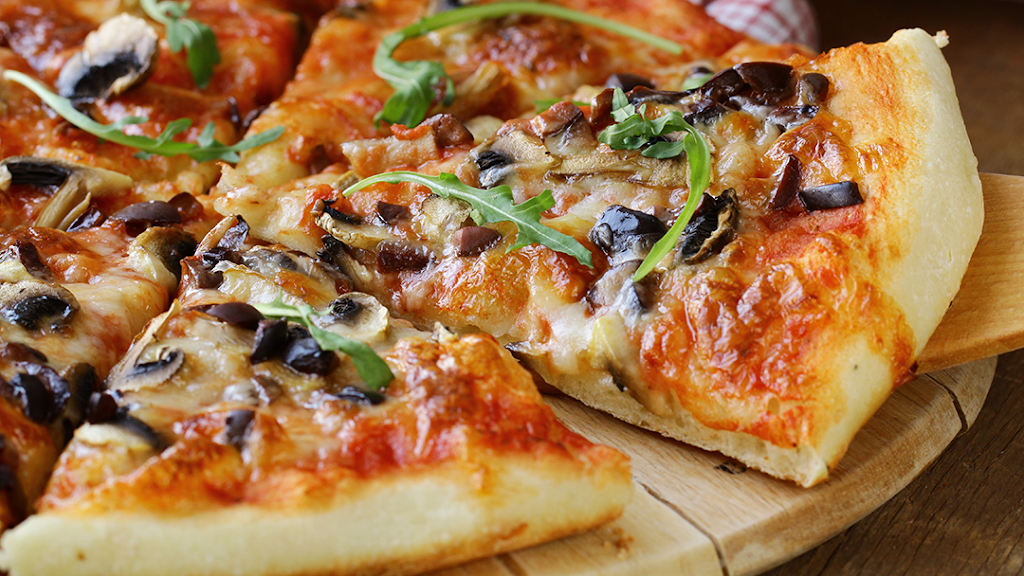 Knickers Saloon | restaurant | 2186 Central Ave, Dubuque, IA 52001, USA | 5635570887 OR +1 563-557-0887