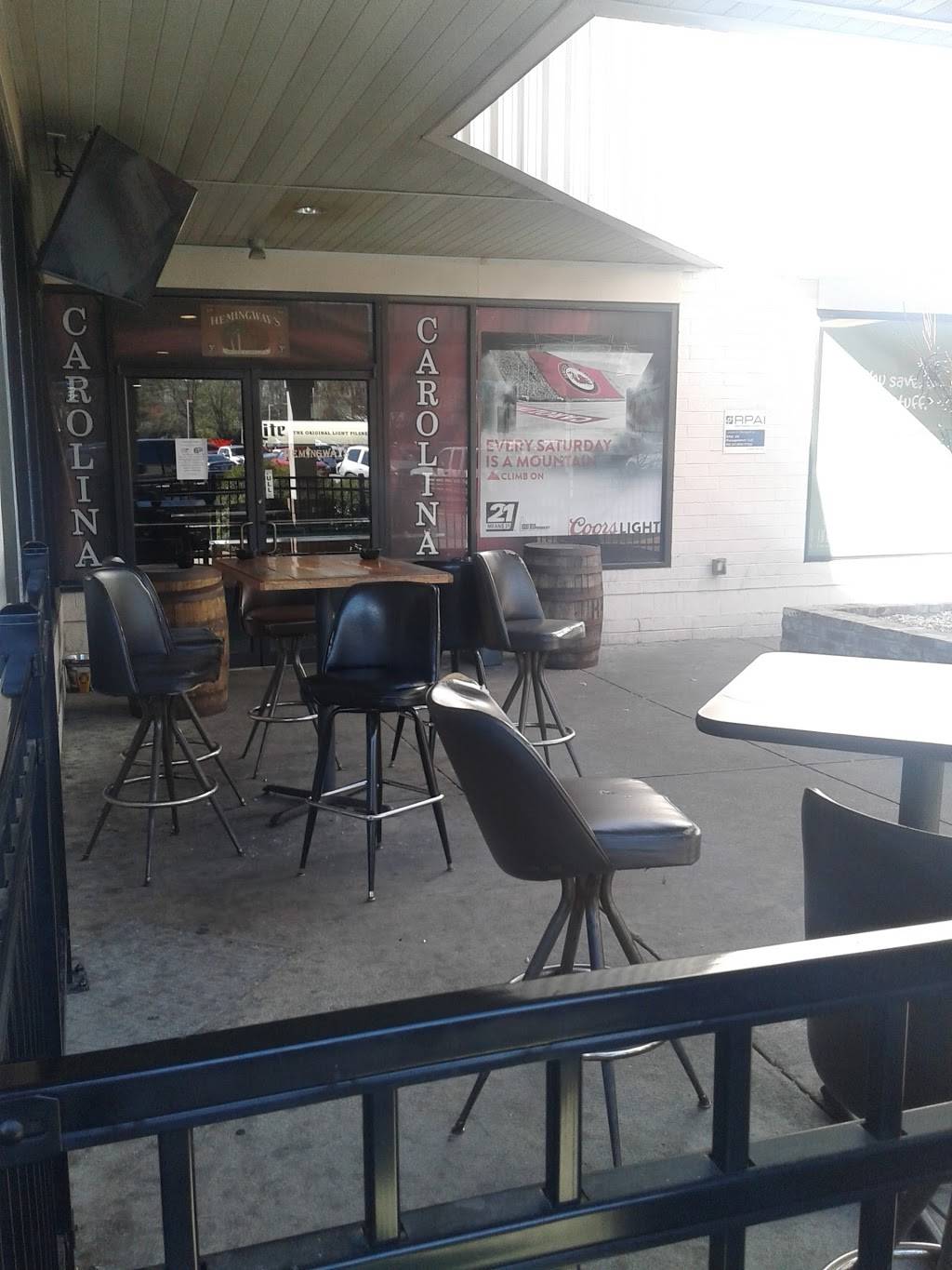 Hemingways | restaurant | 7467 St Andrews Rd, Irmo, SC 29063, USA | 8037496020 OR +1 803-749-6020