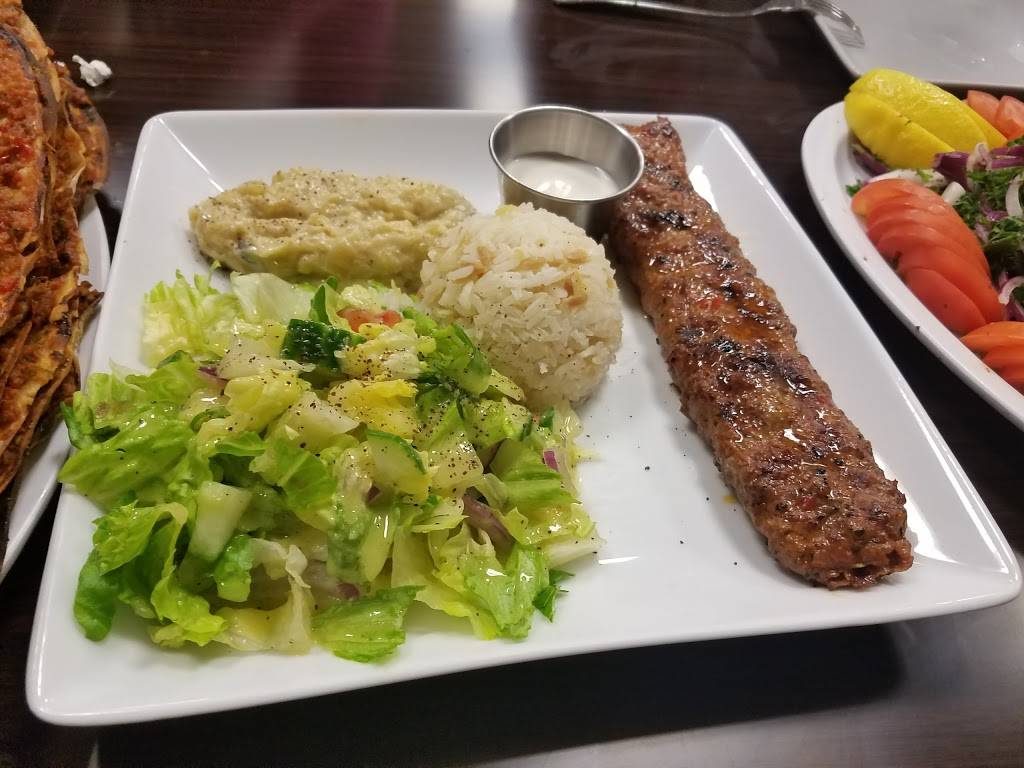 Garlic Mediterranean Grill and Catering | restaurant | 3099 El Camino Real, Santa Clara, CA 95051, USA | 4082411900 OR +1 408-241-1900