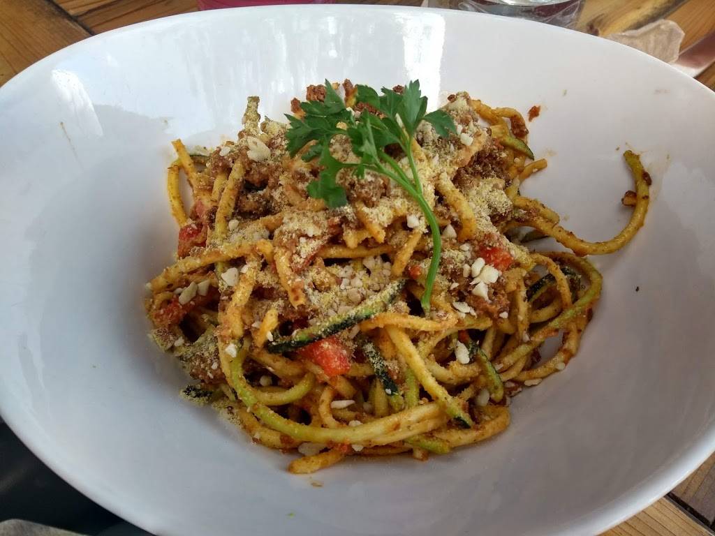 Raw Aura Organic Cuisine | restaurant | 94 Lakeshore Rd E, Mississauga, ON L5G 1E3, Canada | 9058912872 OR +1 905-891-2872