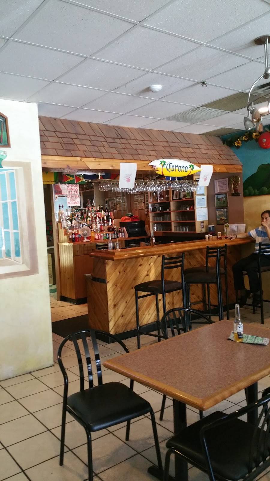 Island Breeze Restaurant | restaurant | 907 Jane St, York, ON M6N 4C6, Canada | 4167607800 OR +1 416-760-7800