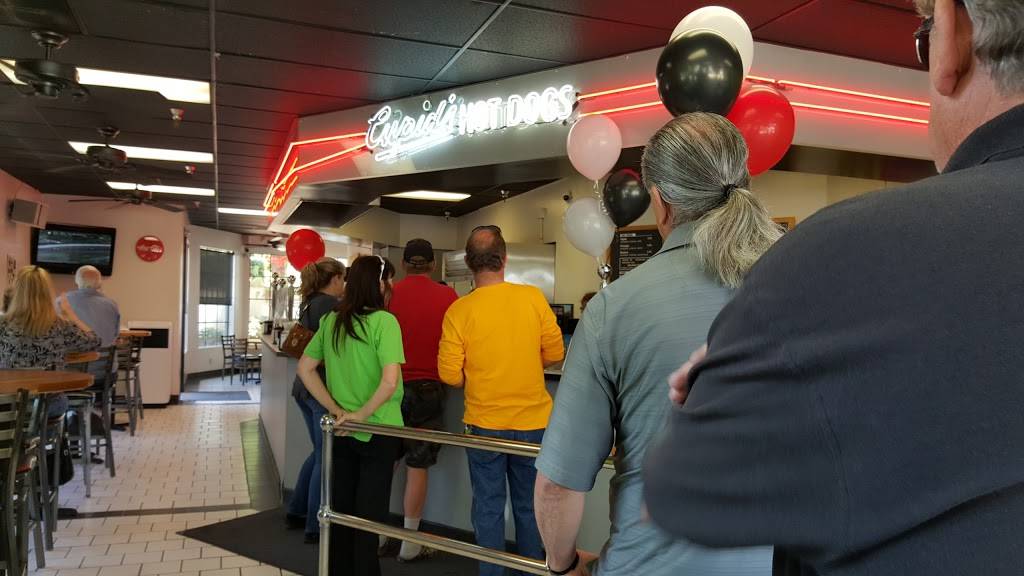 Cupids Hot Dogs | restaurant | 2585 Cochran St G, Simi Valley, CA 93065, USA | 8055810902 OR +1 805-581-0902