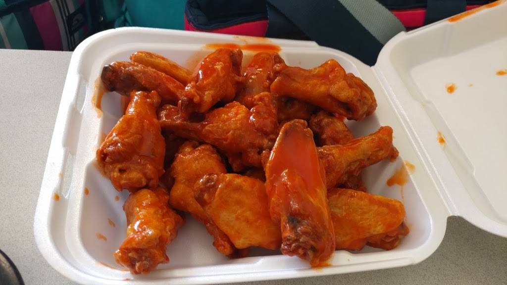 Wings & More | restaurant | 1407 W 84th Ave, Denver, CO 80260, USA | 3034273500 OR +1 303-427-3500