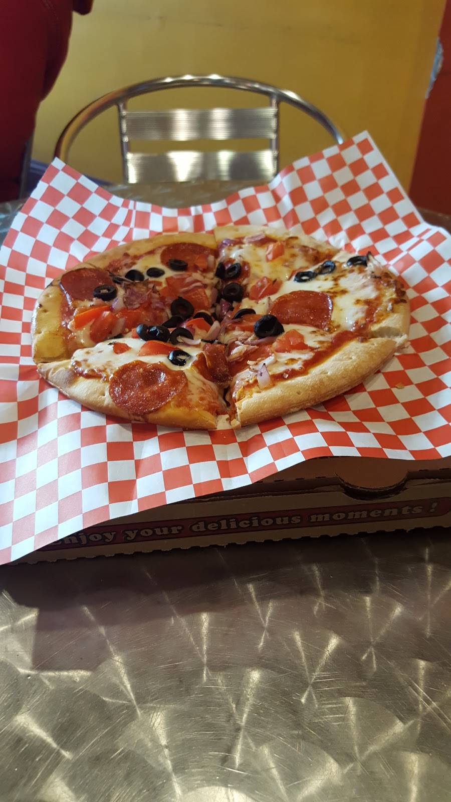 Cannery Pizza Co. | restaurant | 751 Cannery Row #101, Monterey, CA 93940, USA | 8312416958 OR +1 831-241-6958