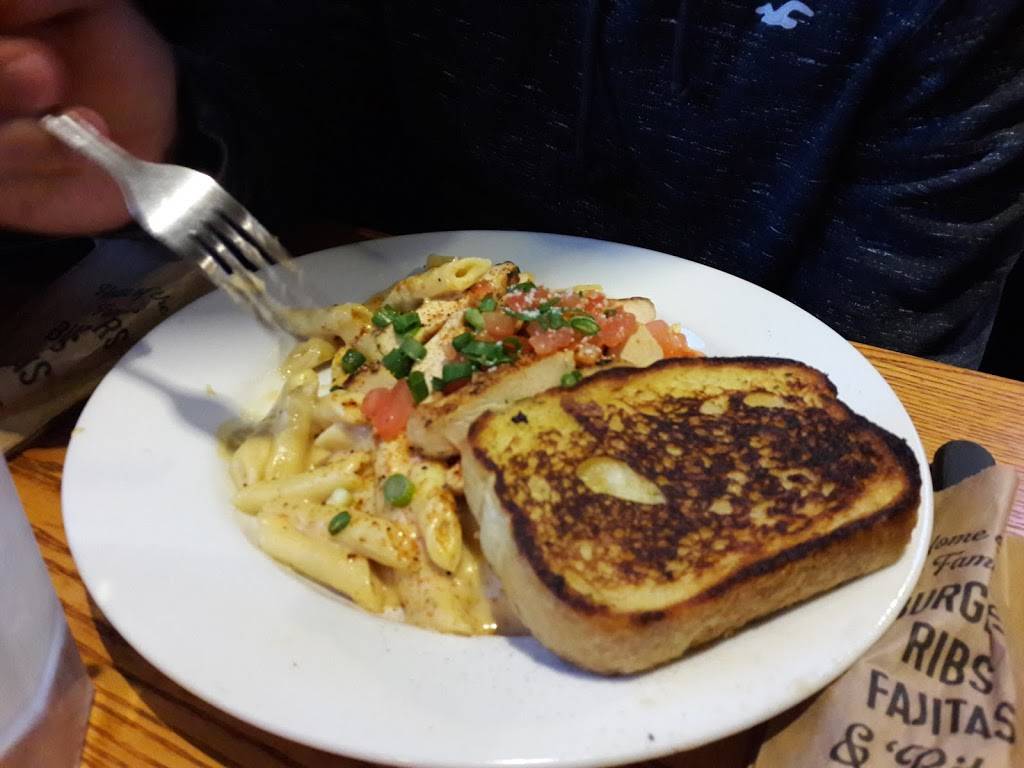 Chilis Grill & Bar | meal takeaway | 630 W Huntington Dr, Monrovia, CA 91016, USA | 6263031604 OR +1 626-303-1604