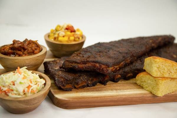 Betty Kayes Smokehouse | meal takeaway | 601 Division St S, Northfield, MN 55057, USA | 5076459514 OR +1 507-645-9514