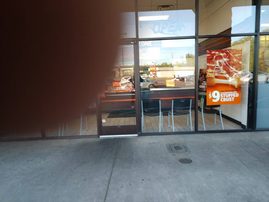 Little Caesars Pizza | meal takeaway | 304 S Broadway, Portland, TN 37148, USA | 6153237071 OR +1 615-323-7071