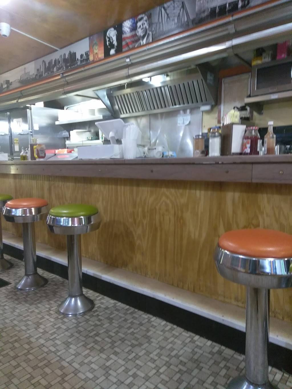 Cavallo Diner | restaurant | 297 S Broadway, Lawrence, MA 01843, USA | 9782080202 OR +1 978-208-0202