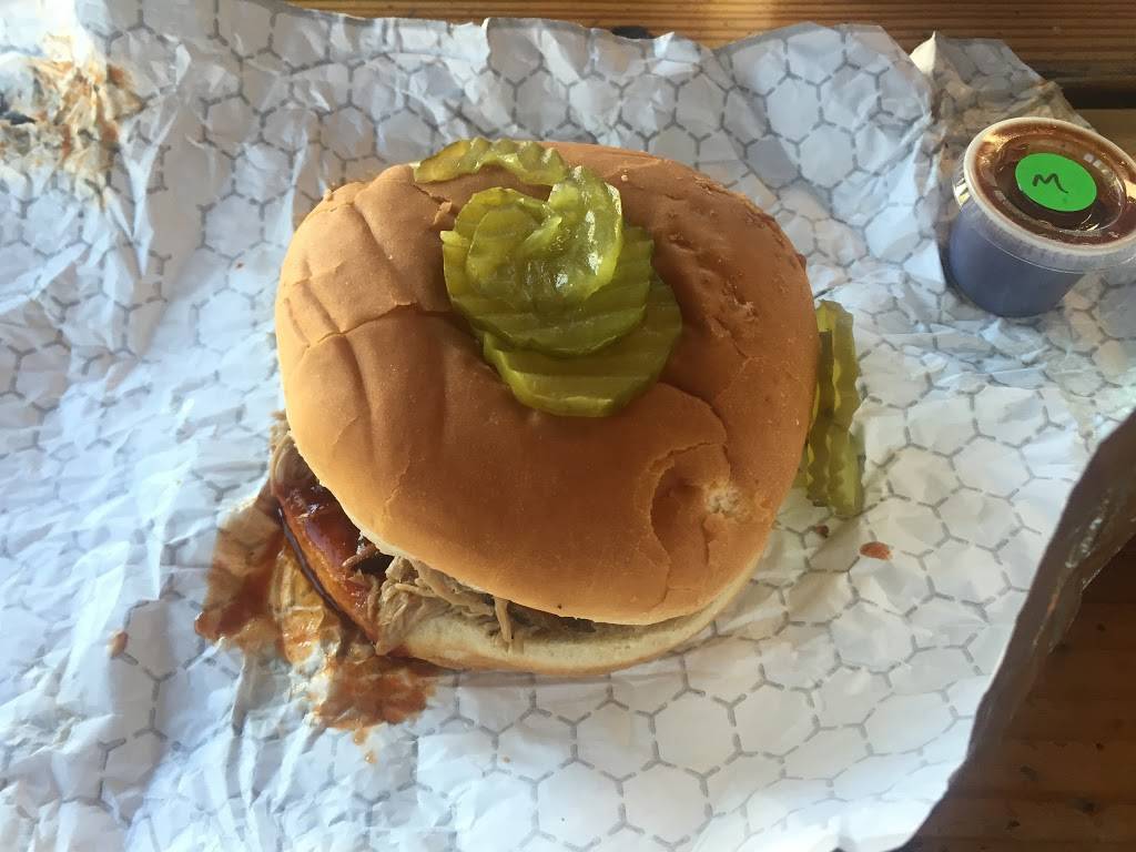 Hog Heaven | restaurant | 115 27th Ave N, Nashville, TN 37203, USA | 6153291234 OR +1 615-329-1234