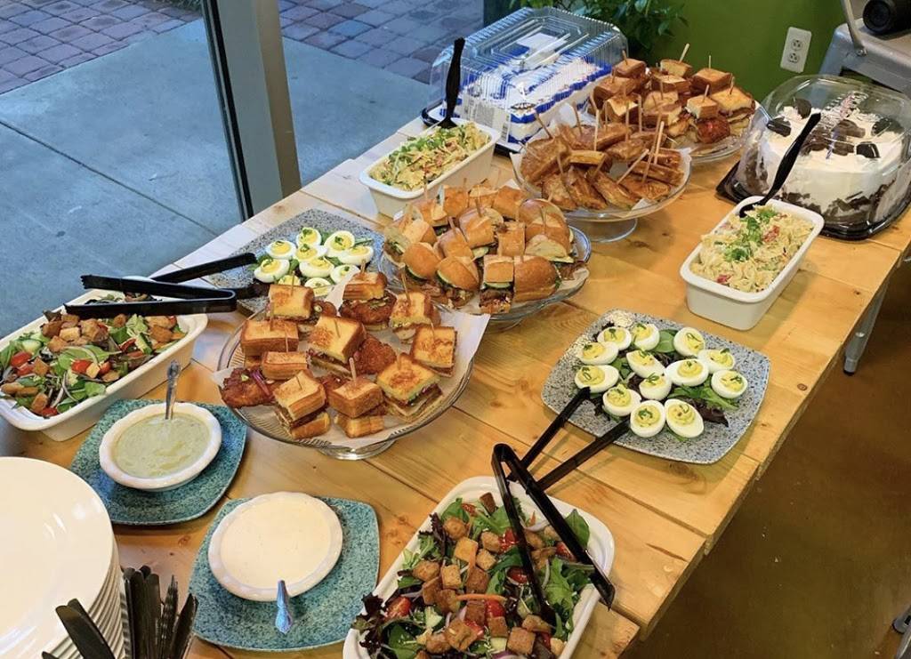 Charlottes Southern Deli and Tapas | restaurant | 200 S 10th St, Richmond, VA 23219, USA | 8046440044 OR +1 804-644-0044