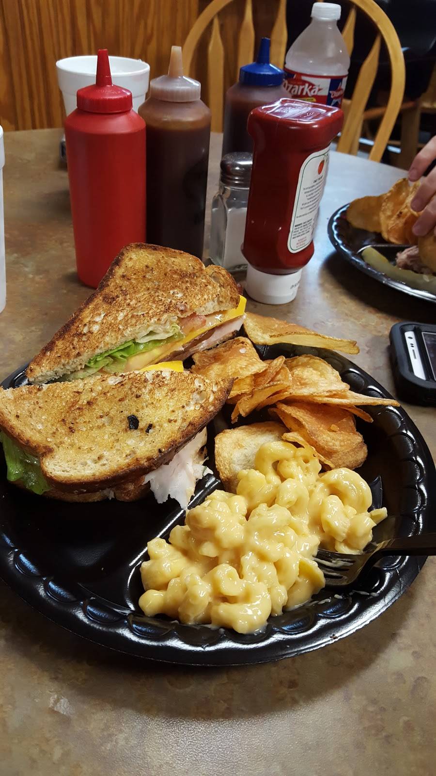 Two Brothers BBQ | restaurant | 300 S Greenwich Rd, Wichita, KS 67207, USA | 3166831330 OR +1 316-683-1330