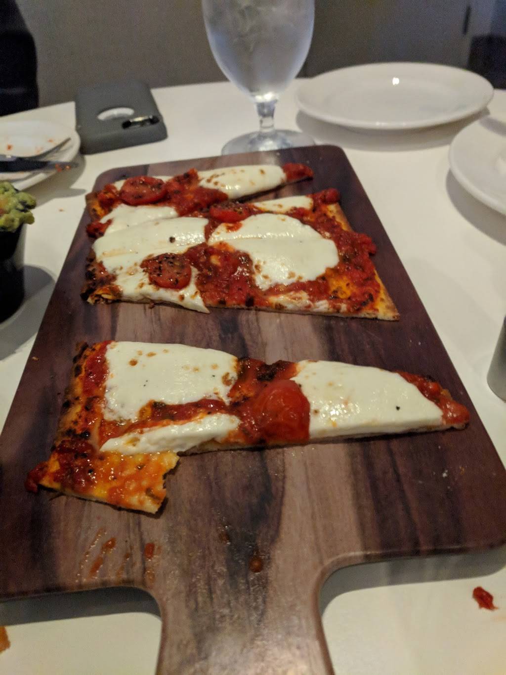 Shade Bar and Grill | restaurant | 400 W Livingston St, Orlando, FL 32801, USA | 4078688686 OR +1 407-868-8686