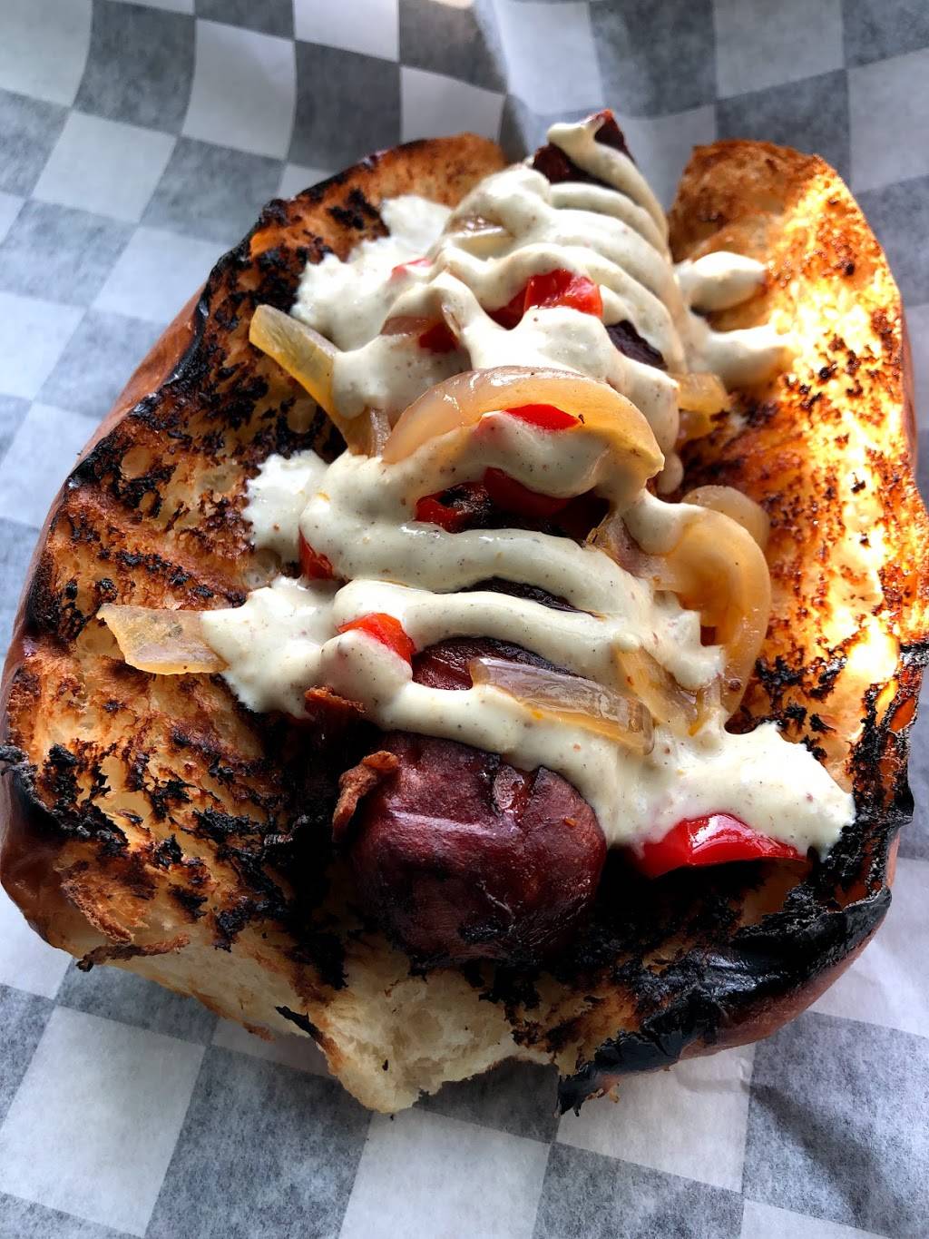 Stuggys | meal takeaway | 809 S Broadway, Baltimore, MD 21231, USA | 4103270228 OR +1 410-327-0228