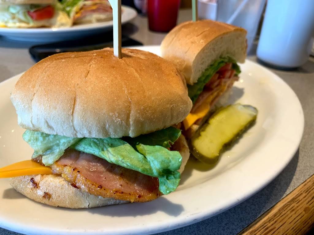 Hot Stacks Family Restaurant | restaurant | 29 King St N, Cookstown, ON L0L 1L0, Canada | 7054589933 OR +1 705-458-9933