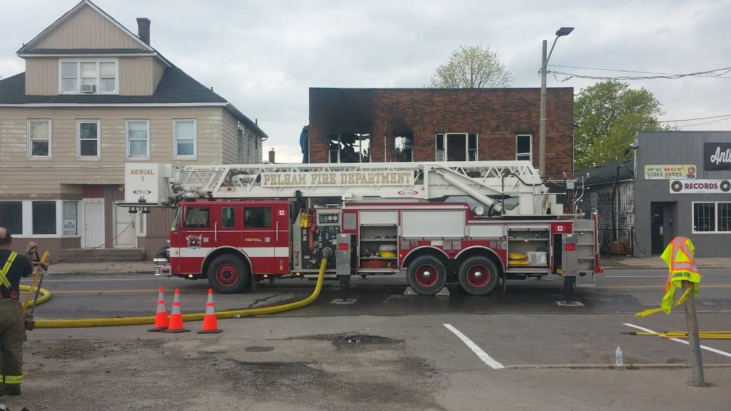 Blue Star Restaurant | restaurant | 676 King St, Welland, ON L3B 3L1, Canada | 9057322459 OR +1 905-732-2459