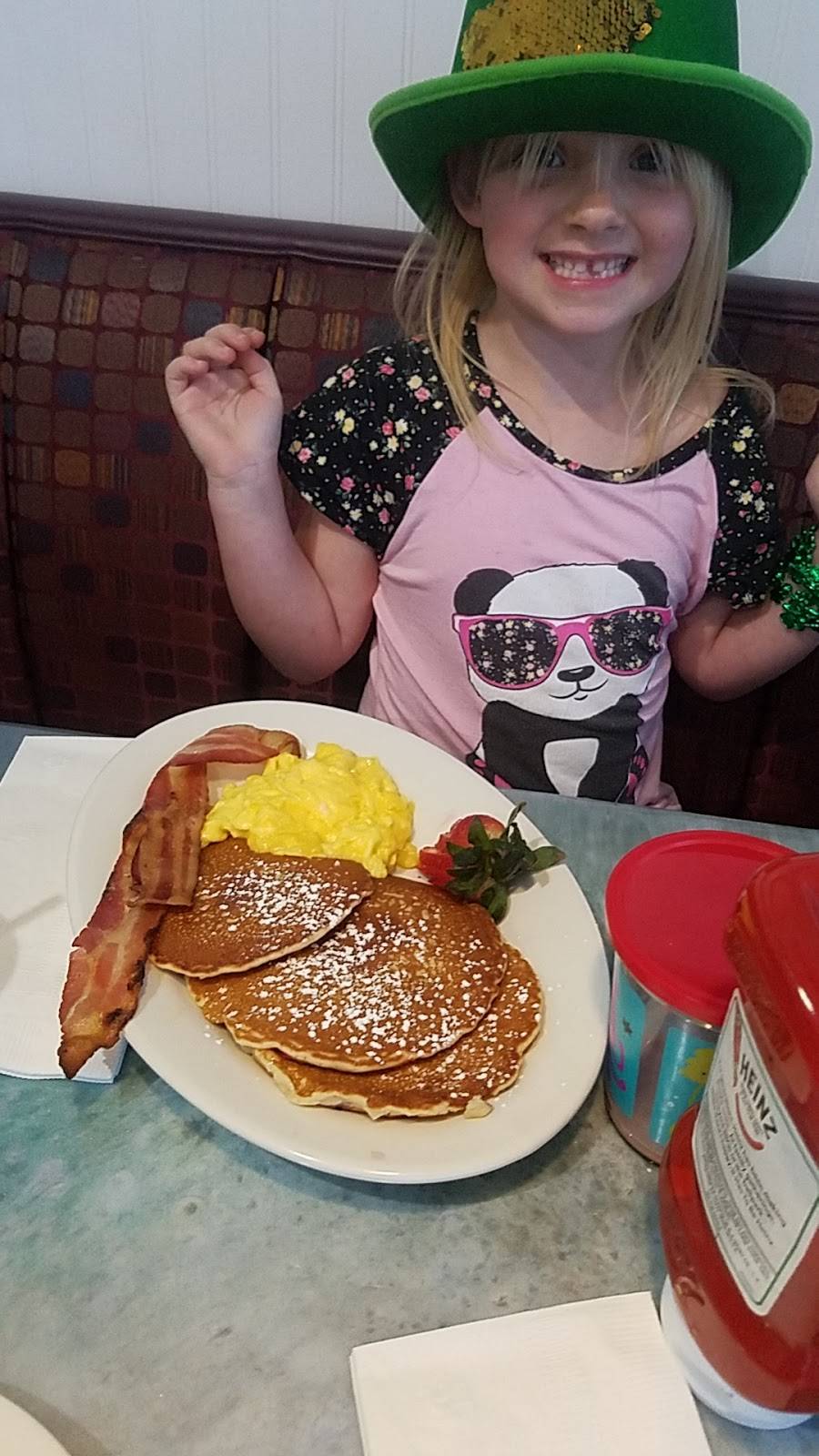 The Cafe On Shore | restaurant | 4640 Shore Dr, Virginia Beach, VA 23455, USA | 7572269879 OR +1 757-226-9879