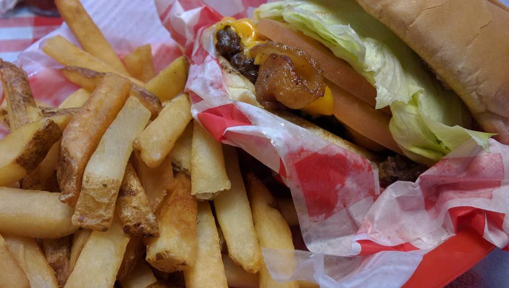 The Burger Barn | restaurant | 1101 Damon St, Rosenberg, TX 77471, USA | 2812397800 OR +1 281-239-7800