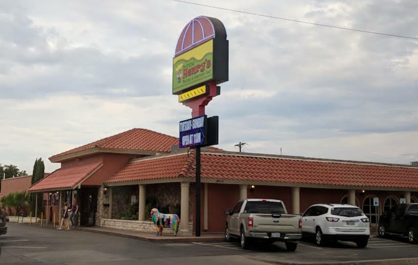 The Original Henrys | restaurant | 3015 Sherwood Way, San Angelo, TX 76901, USA | 3252230171 OR +1 325-223-0171