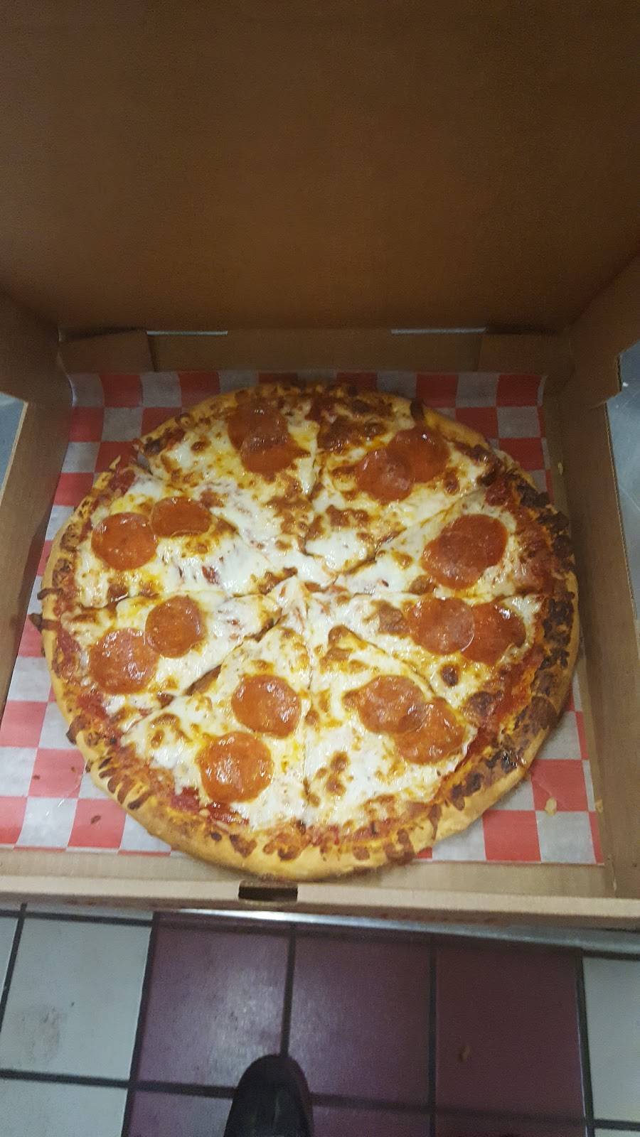 Pizza Pan | restaurant | 4218 Mahoning Ave, Youngstown, OH 44515, USA | 3302709988 OR +1 330-270-9988