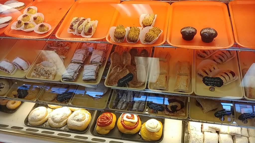 Caribe Bakery & Restaurant | restaurant | 1351 N Goldenrod Rd, Orlando, FL 32807, USA | 4072734172 OR +1 407-273-4172