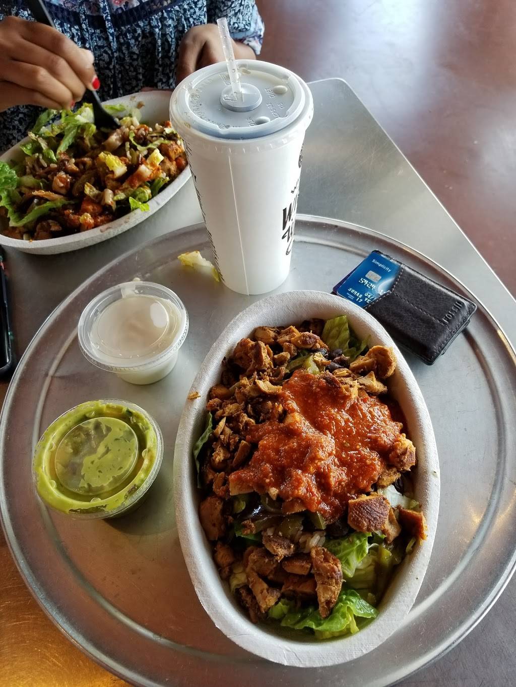 Chipotle Mexican Grill | restaurant | 375 N Milwaukee Ave Ste 100, Vernon Hills, IL 60061, USA | 8474780883 OR +1 847-478-0883