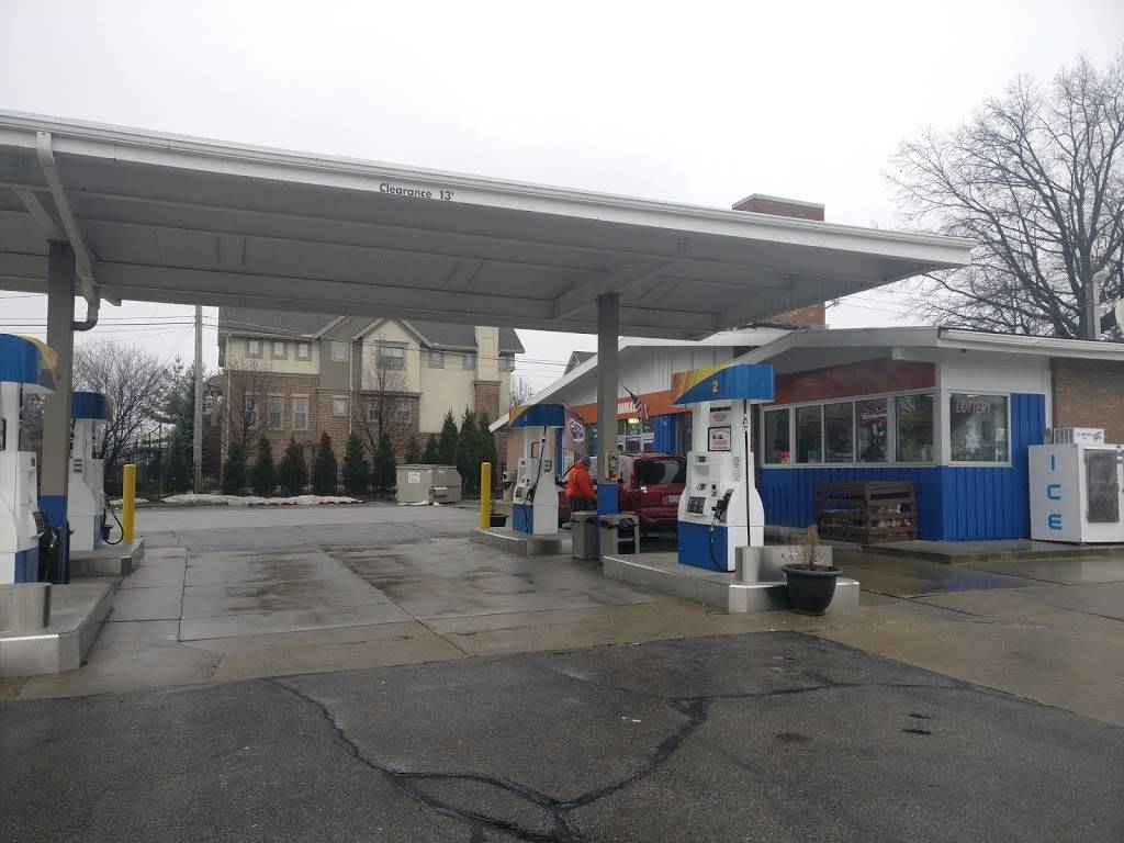 Rocky River Sunmart | meal takeaway | 20045 Lake Rd, Cleveland, OH 44116, USA | 4403316400 OR +1 440-331-6400