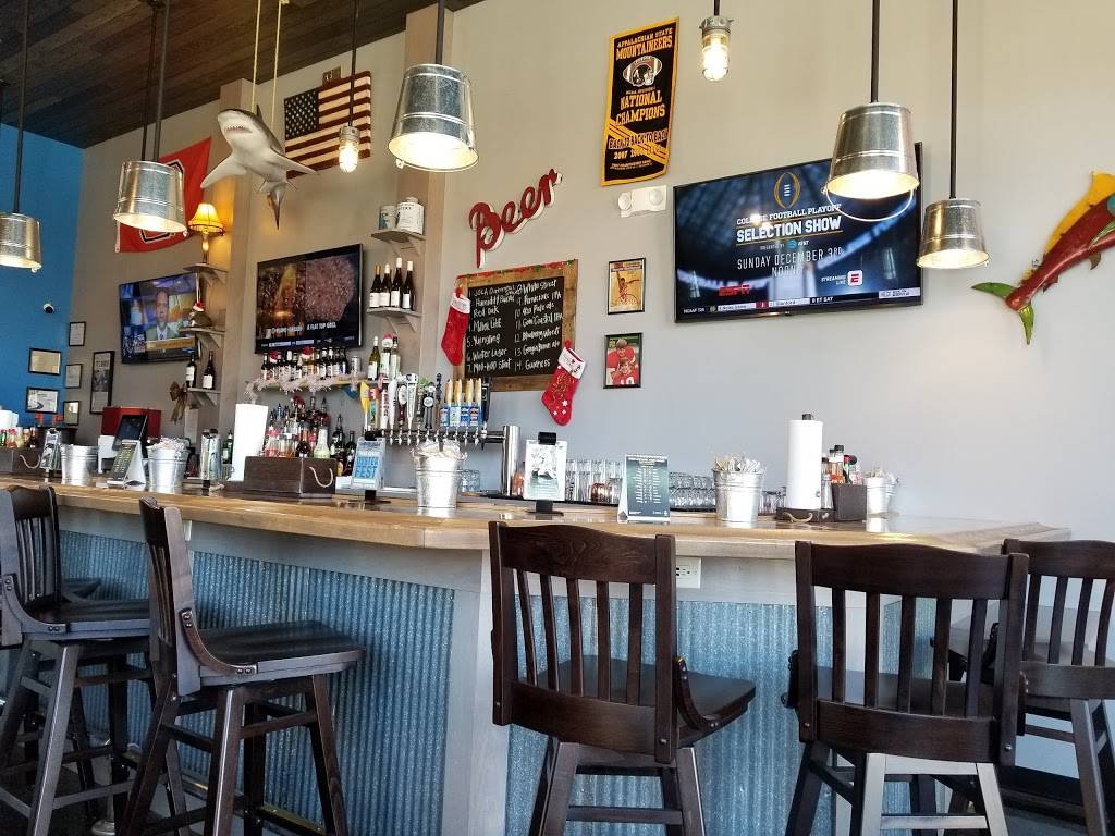 Shuckin Shack Oyster Bar | restaurant | 1010 Tryon Village Dr, Cary, NC 27518, USA | 9842328463 OR +1 984-232-8463