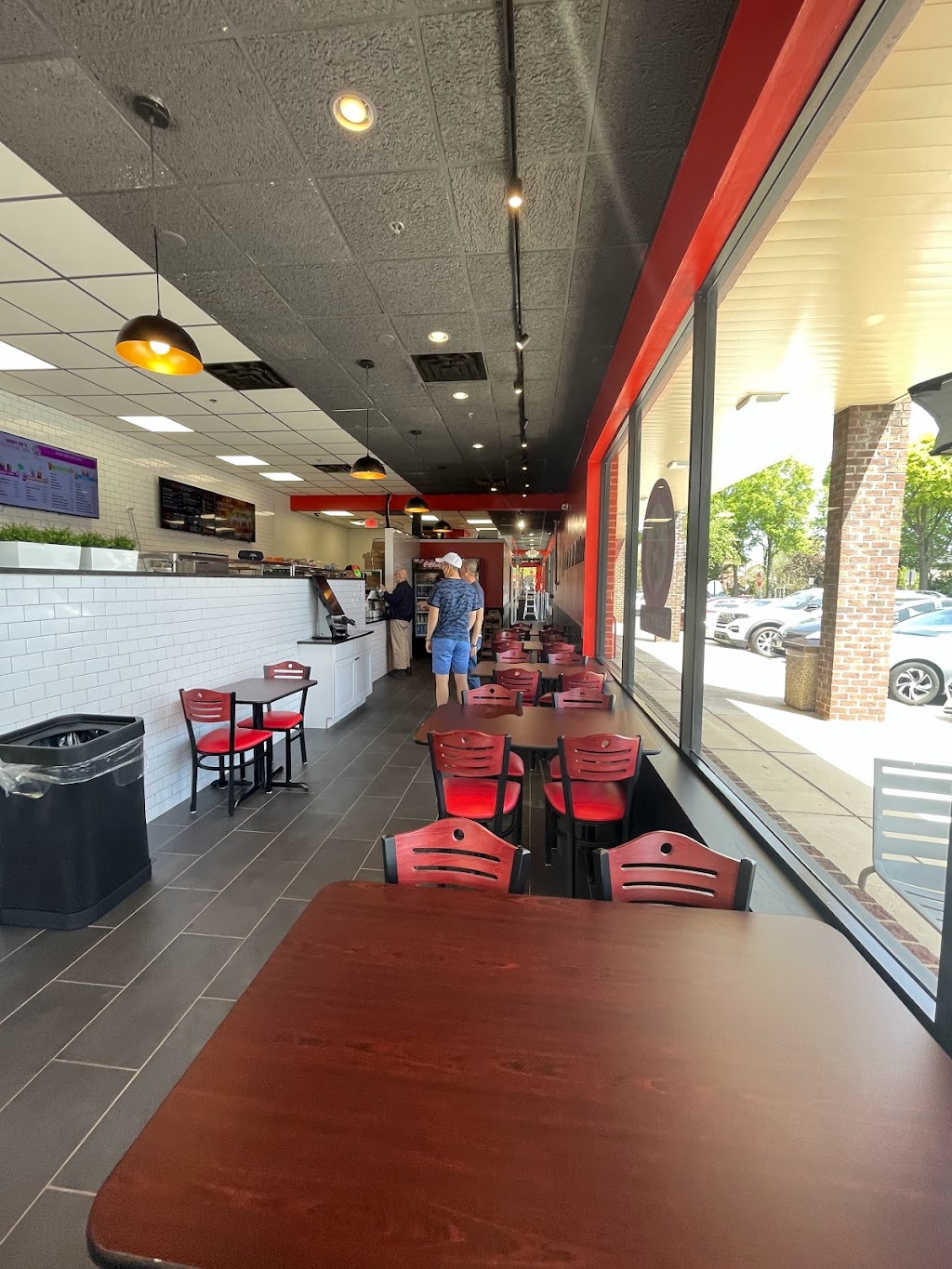 Hangry Joes Hot Chicken | restaurant | 2952-A Chain Bridge Rd, Oakton, VA 22124, USA | 5716697766 OR +1 571-669-7766