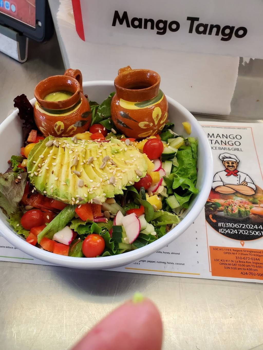 Mango Tango La Brea juicery & grill | restaurant | 411 N La Brea Ave, Inglewood, CA 90302, USA | 7473895212 OR +1 747-389-5212