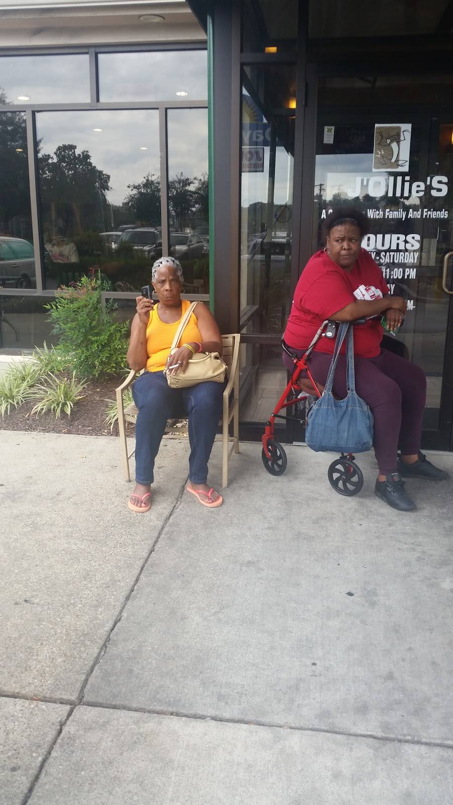 JOllies Restaurant | meal takeaway | 9023 Annapolis Rd, Lanham, MD 20706, USA | 3015771548 OR +1 301-577-1548