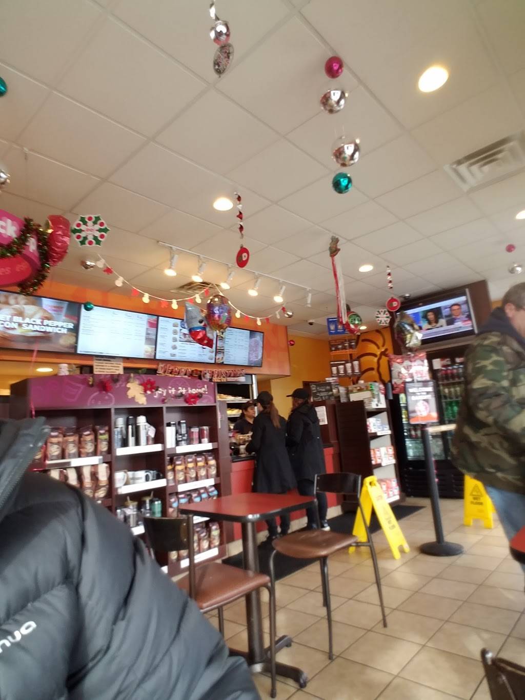 Dunkin Donuts | cafe | 7401 Tonnelle Ave, North Bergen, NJ 07047, USA | 2018685265 OR +1 201-868-5265