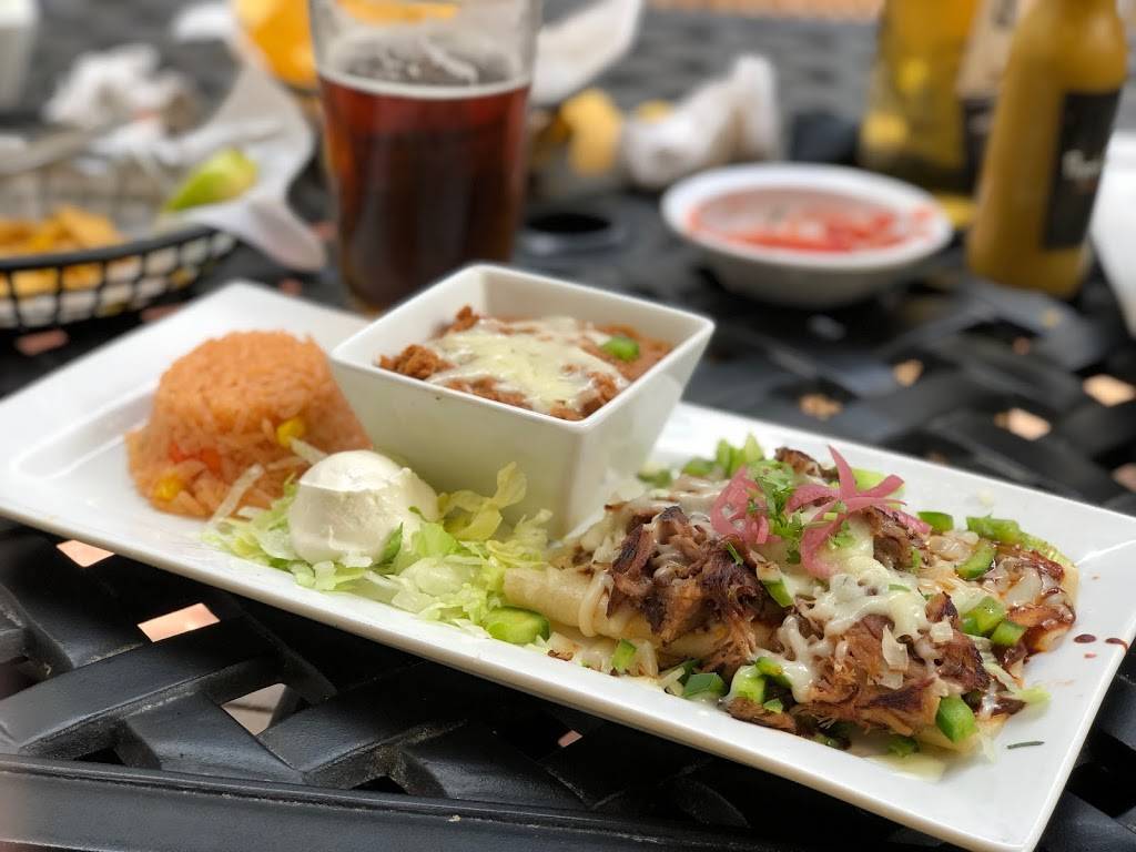 Pepes Cantina | restaurant | 433 W New England Ave A, Winter Park, FL 32789, USA | 3219724881 OR +1 321-972-4881