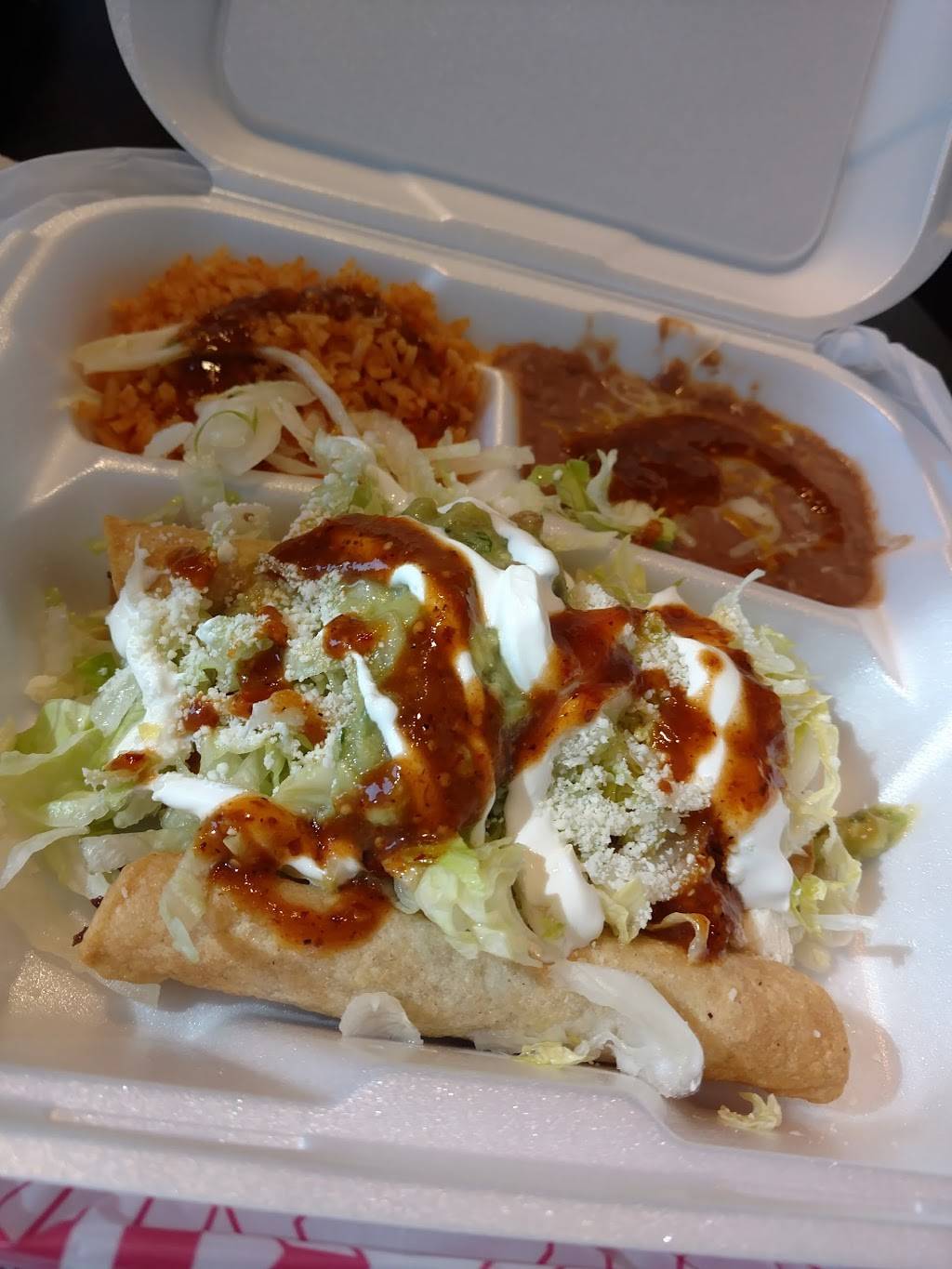 Jalapeños Mexican Grill | restaurant | 1929 W Artesia Blvd, Compton, CA 90220, USA | 3109284212 OR +1 310-928-4212