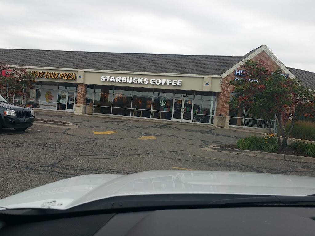 Starbucks | cafe | 5129 Highland Rd, Waterford Twp, MI 48327, USA | 2486189498 OR +1 248-618-9498