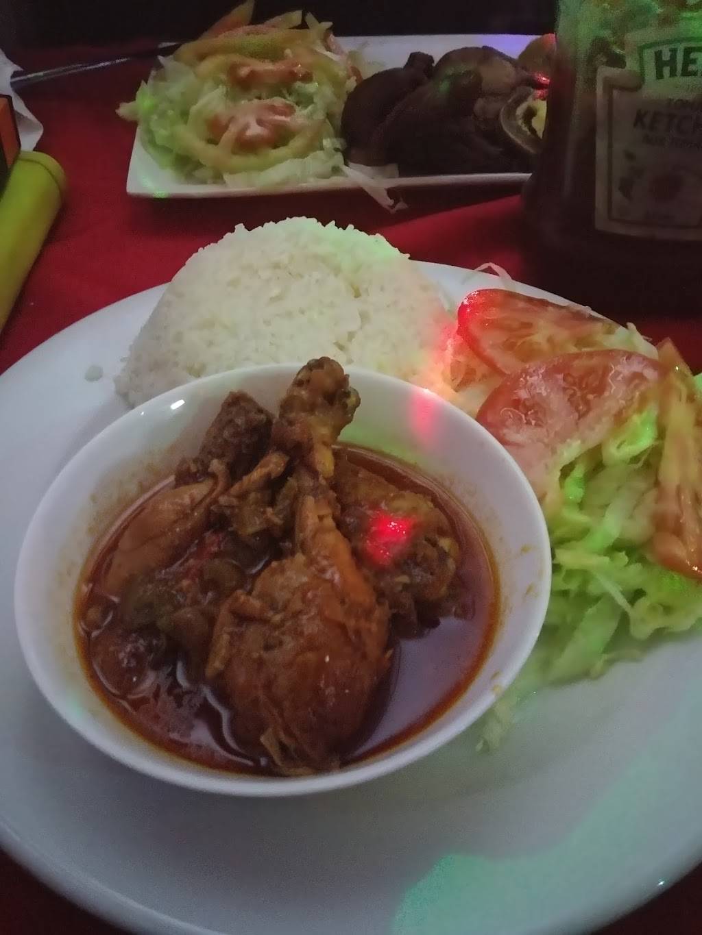 Quisqueya La Bella | restaurant | 1300 Finch Ave W, North York, ON M3J 3K2, Canada | 6475604015 OR +1 647-560-4015