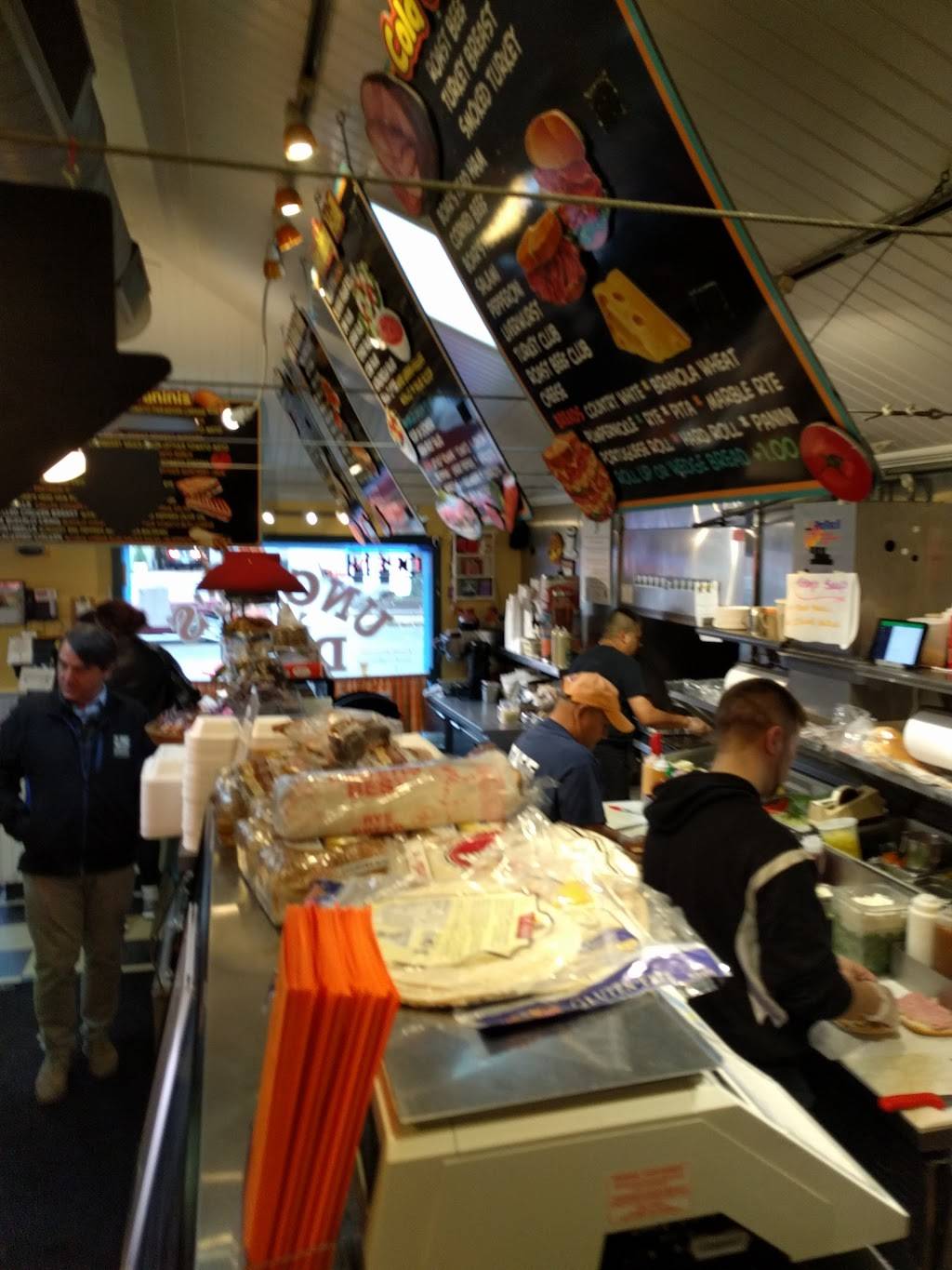 Uncles Deli | meal takeaway | 1041 Post Rd, Darien, CT 06820, USA | 2036559701 OR +1 203-655-9701