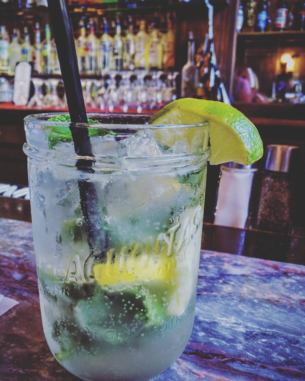 Rosies Pub | restaurant | 106 E Front St, Bloomington, IL 61701, USA | 3098277019 OR +1 309-827-7019