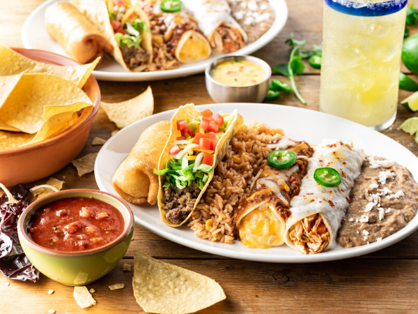 On The Border Mexican Grill & Cantina | meal takeaway | 1930 N Rock Rd, Wichita, KS 67206, USA | 3168545484 OR +1 316-854-5484