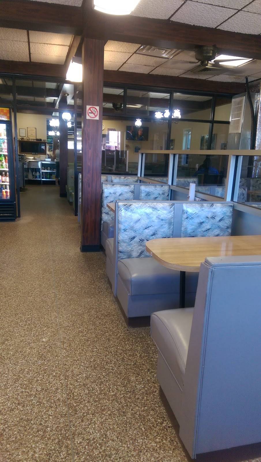 New Town Restaurant & Deli | restaurant | 448 N 9th St, Philadelphia, PA 19123, USA | 2159787156 OR +1 215-978-7156