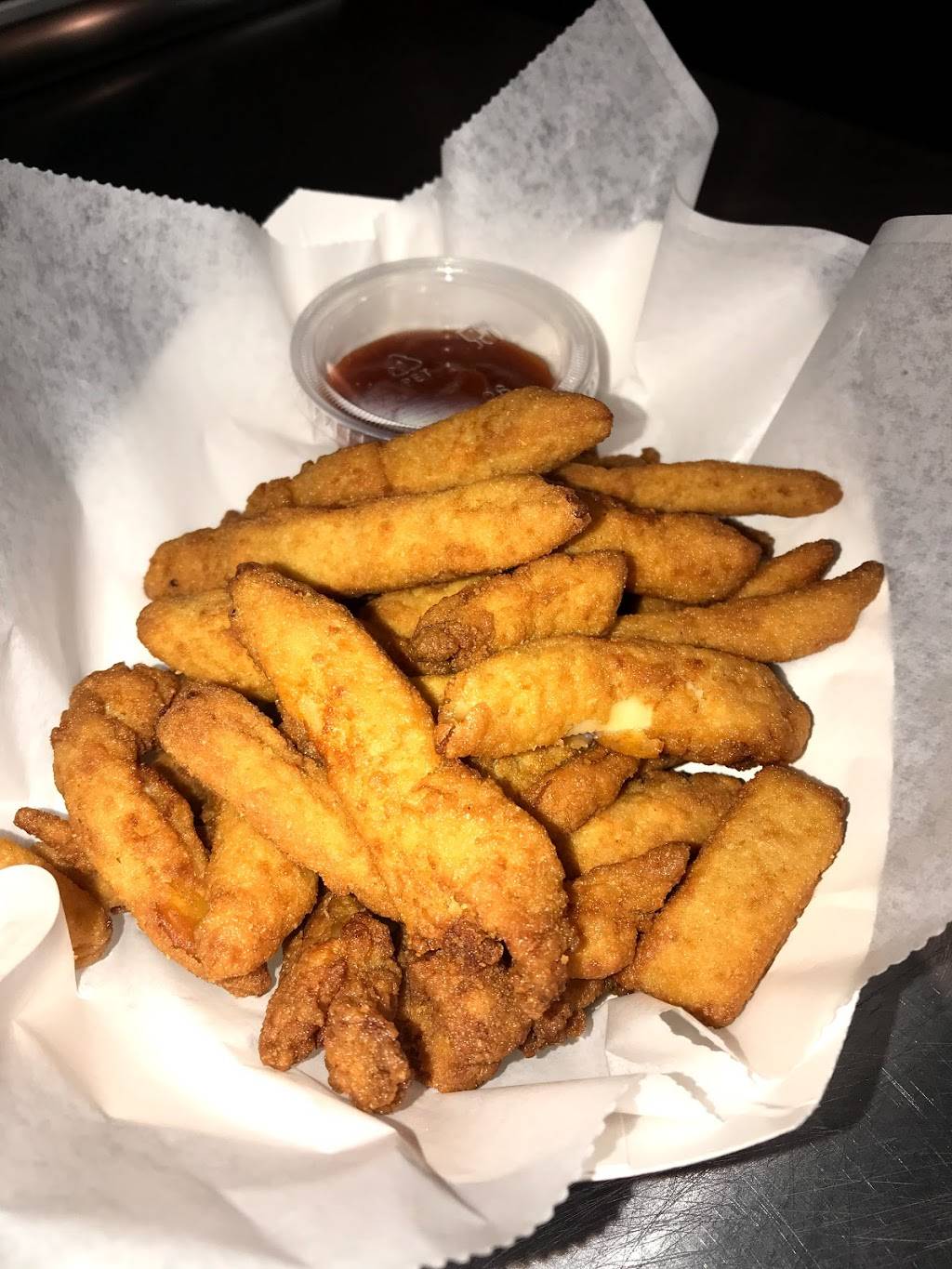 Mo Fish | cafe | 2403 Nash Blvd #1, Council Bluffs, IA 51501, USA | 7122564000 OR +1 712-256-4000