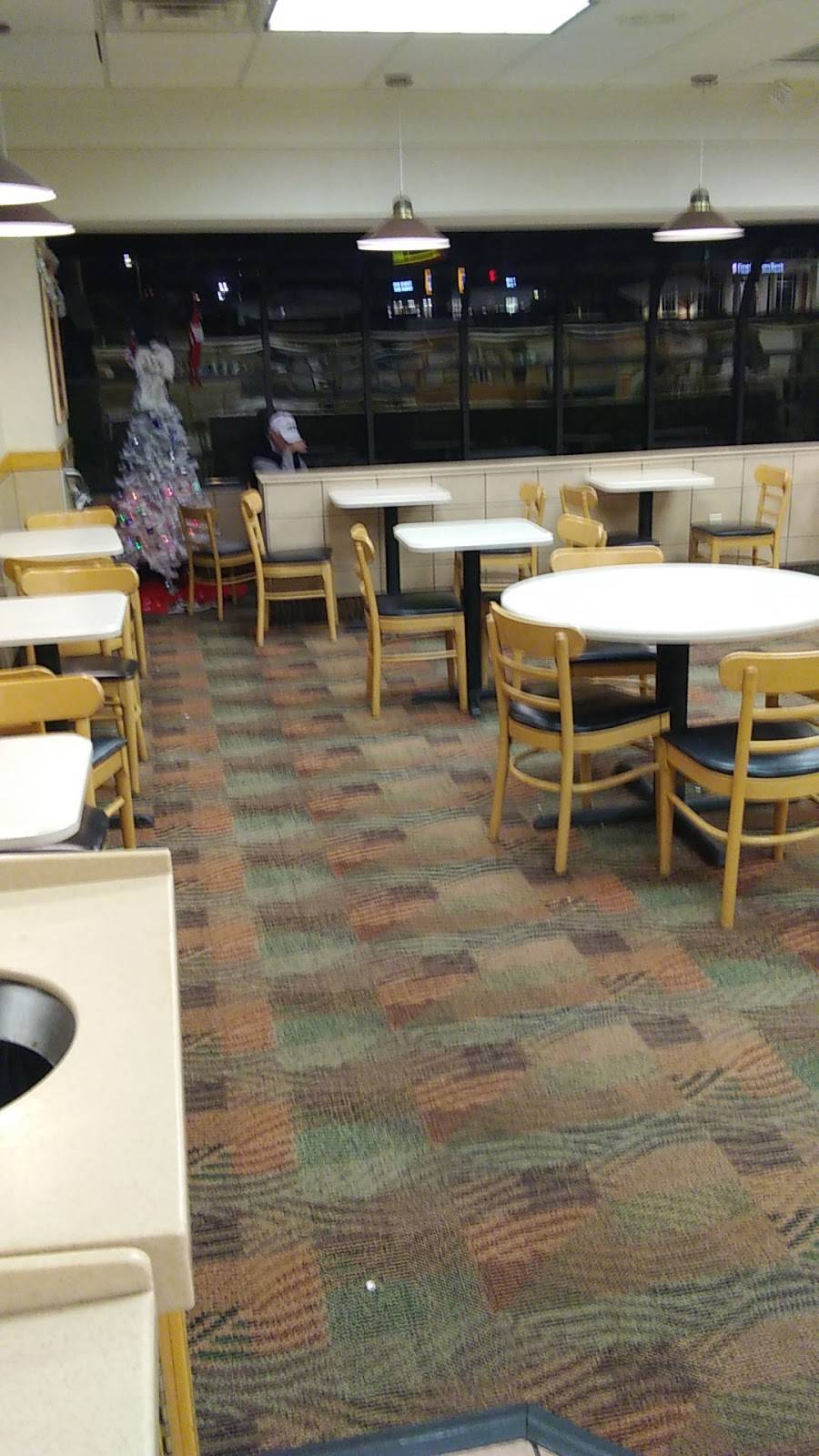 Wendys | restaurant | 1612 Hershberger Rd NW, Roanoke, VA 24012, USA | 5405632178 OR +1 540-563-2178