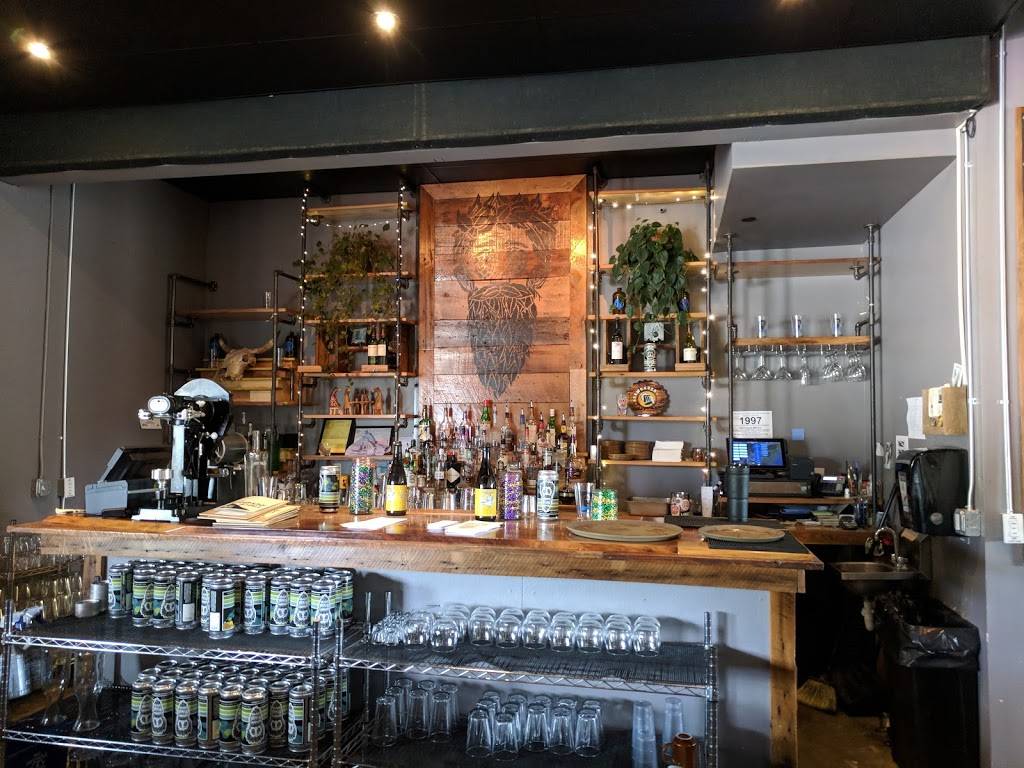 Harmony Hall | restaurant | 401 Stocking Ave NW, Grand Rapids, MI 49504, USA | 6162339186 OR +1 616-233-9186